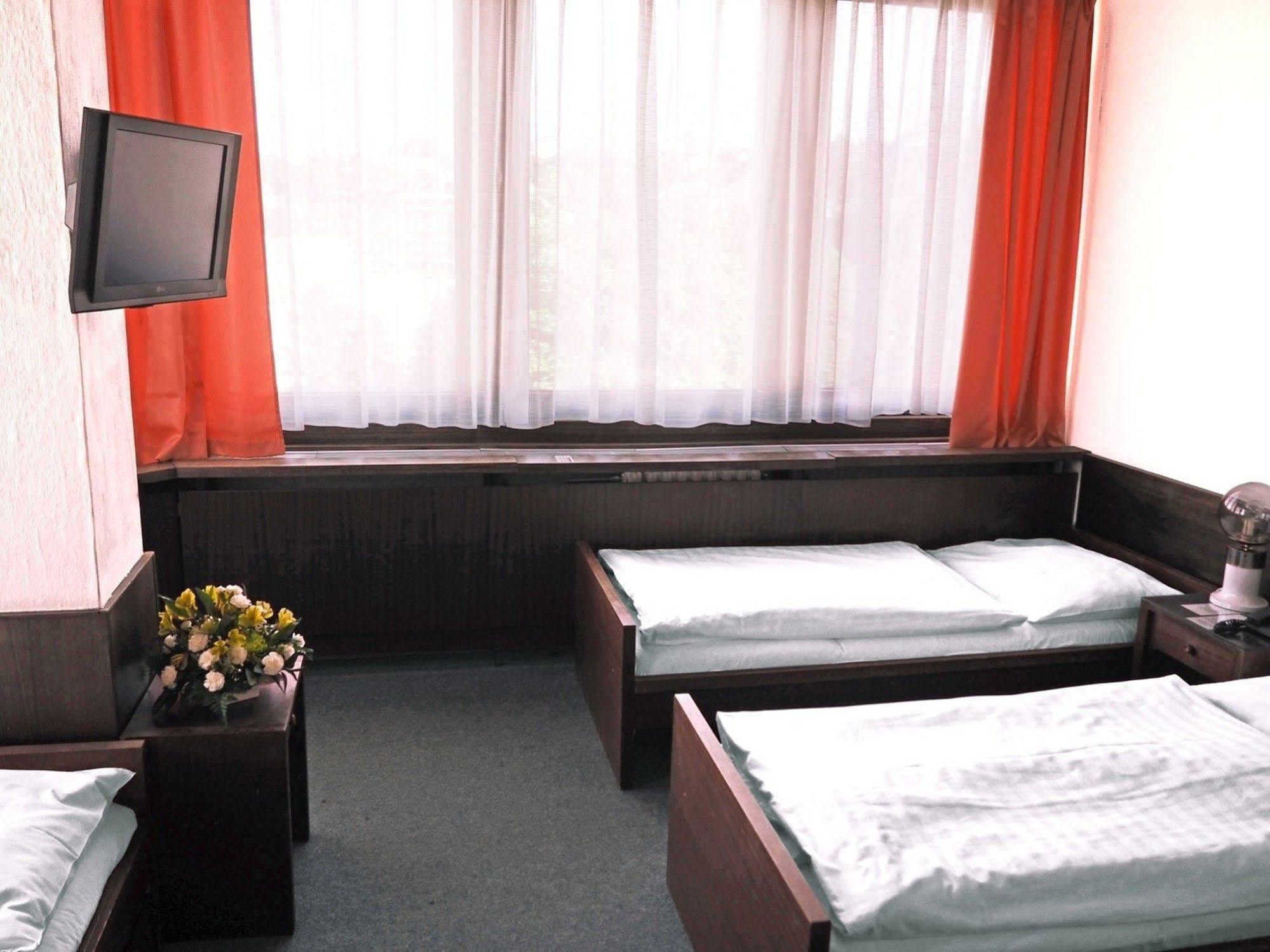 Hotel Vladimir Usti nad Labem Exterior photo