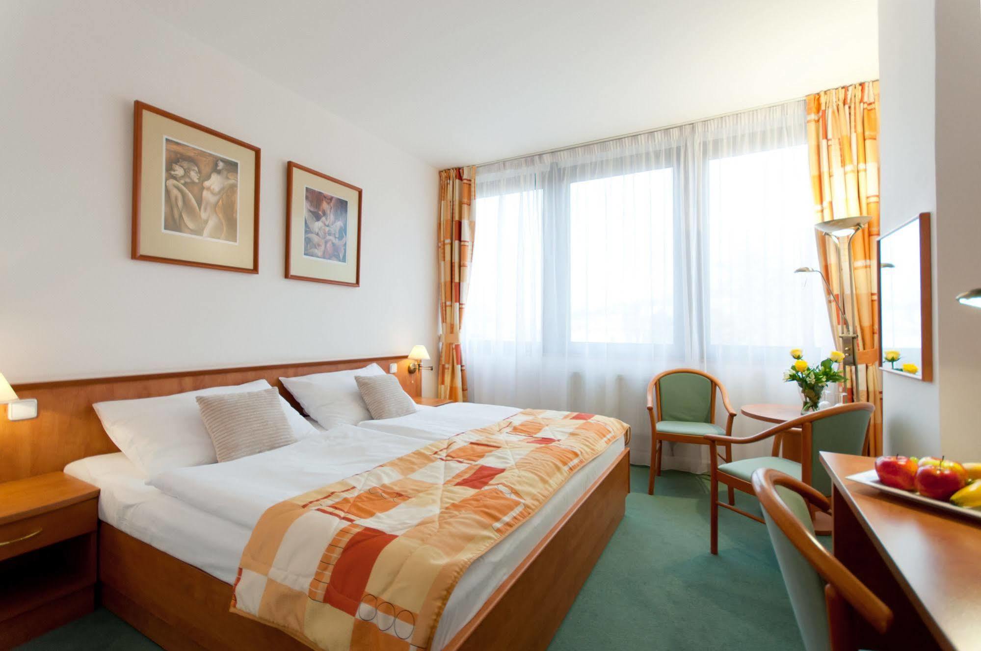 Hotel Vladimir Usti nad Labem Exterior photo